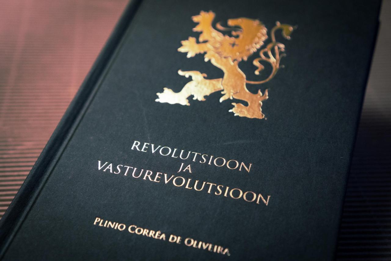 Raamat: Revolutsioon ja Vasturevolutsioon